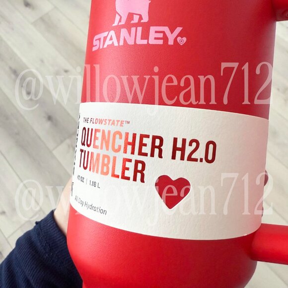 "Target Red" Valentine Stanley - Limited Edition Target Valentine 40oz Tumbler - Picture 2 of 7